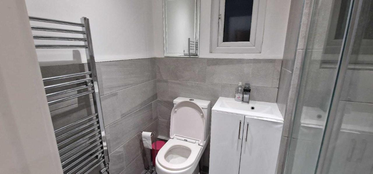 Sapphire Strathnairn Apartment Cardiff Luaran gambar