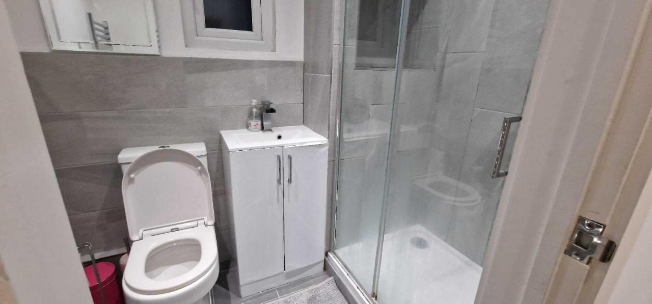 Sapphire Strathnairn Apartment Cardiff Luaran gambar